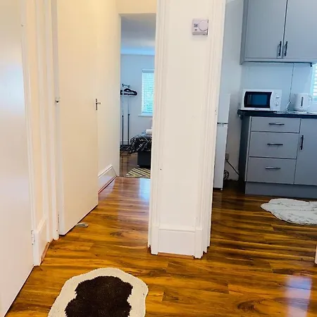 Newley Refurbished One Bedroom Flat Hastings Exterior photo