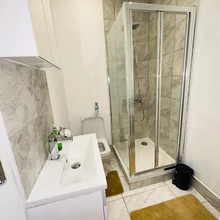 Newley Refurbished One Bedroom Flat Hastings Exterior photo