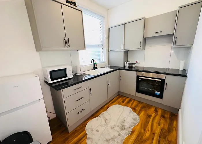 Newley Refurbished One Bedroom Flat