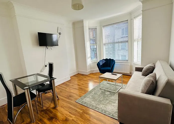 Newley Refurbished One Bedroom Flat